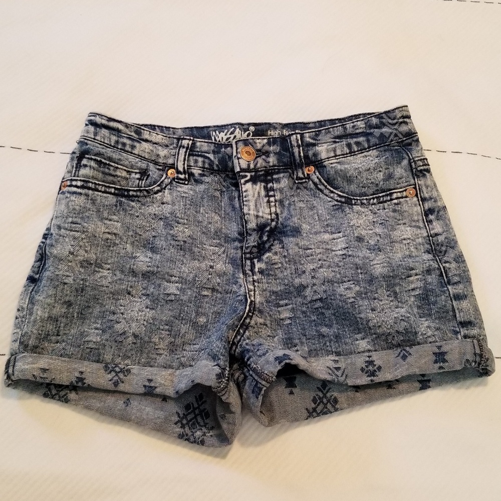 Acid Wash Denim Short Shorts